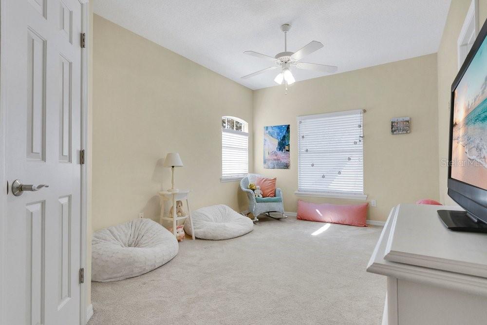 Image 21 of 33 For 8717 Ellesmere Place