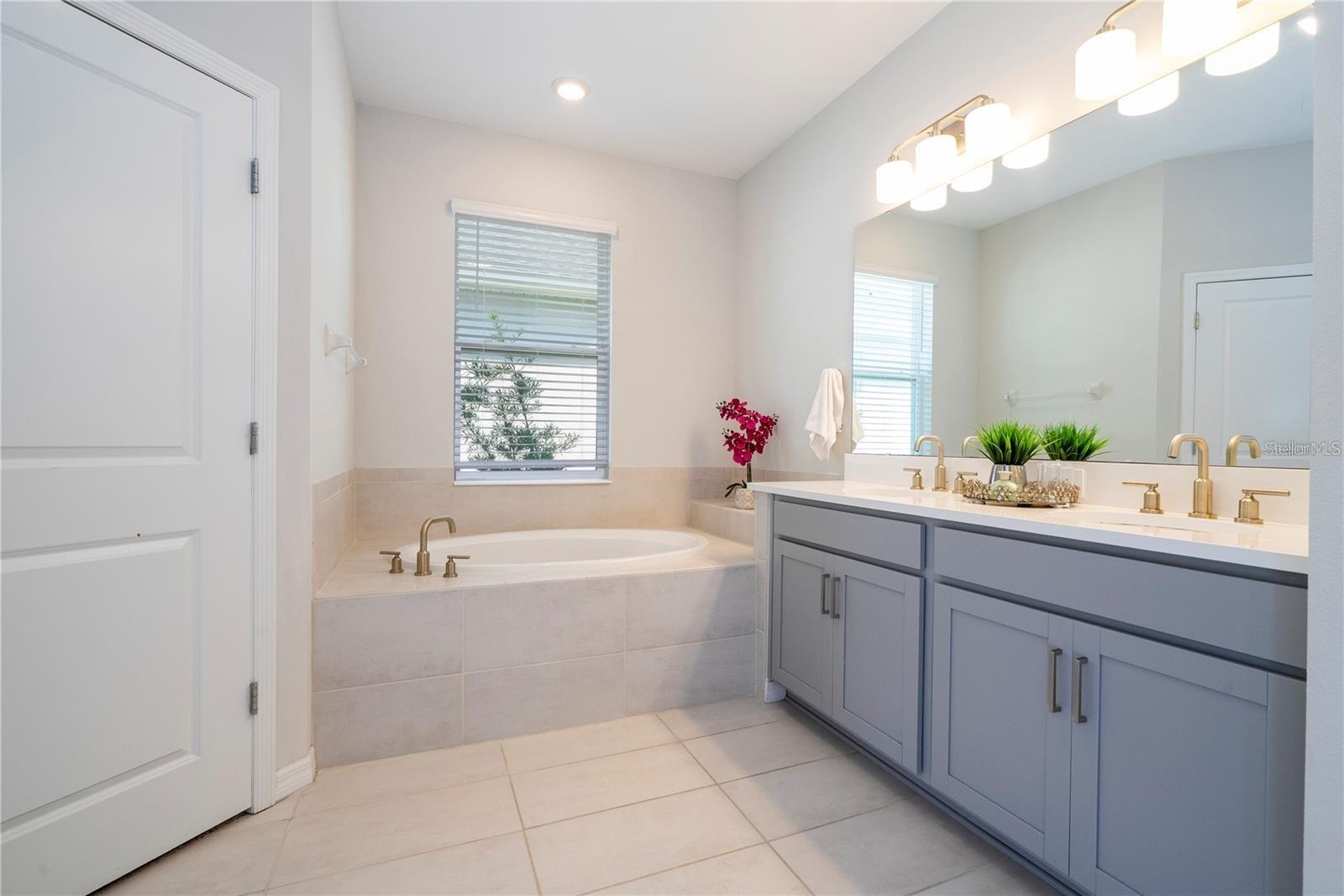 Image 16 of 35 For 2126 Ridge Pointe Lane