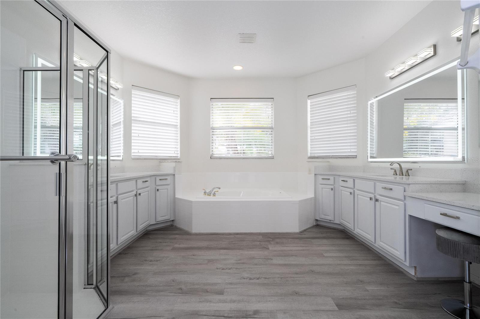 Image 29 of 81 For 3774 Eagle Isle Circle