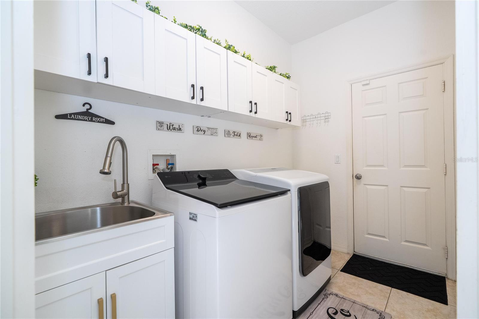 Image 49 of 81 For 3774 Eagle Isle Circle