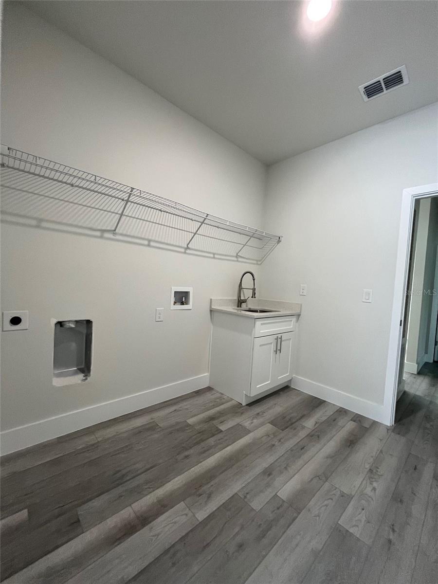 Image 10 of 13 For 1915 Citrus Springs Boulevard