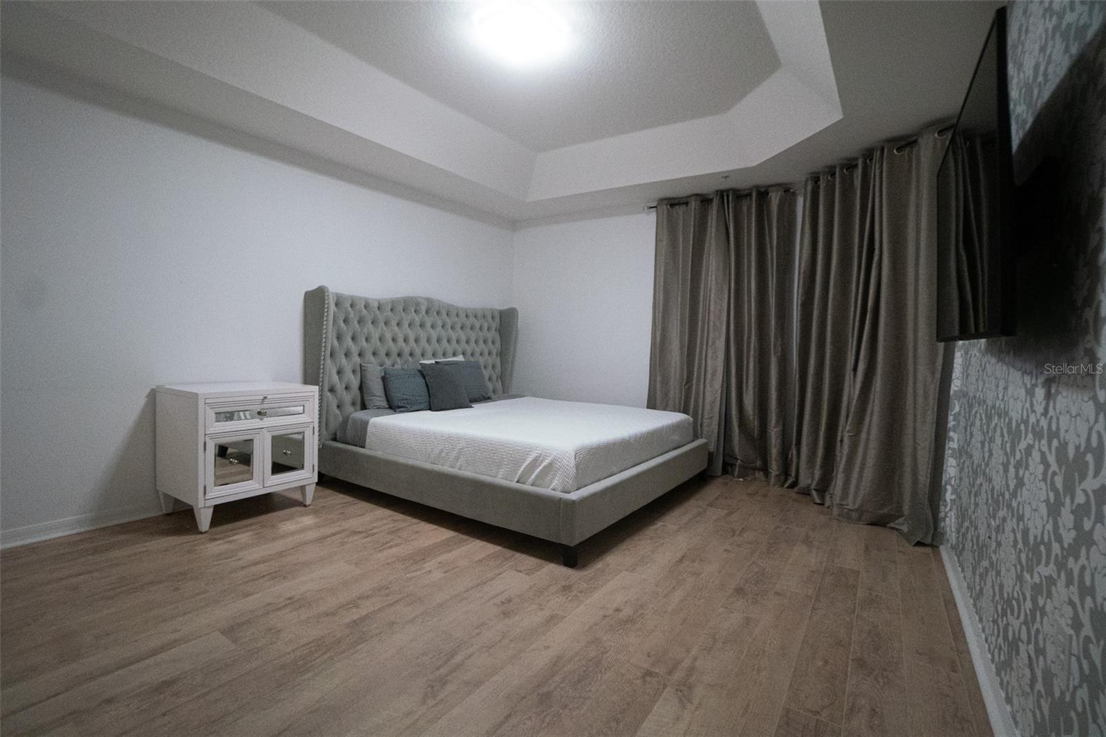 Image 12 of 17 For 7924 Edgewood Forest Drive