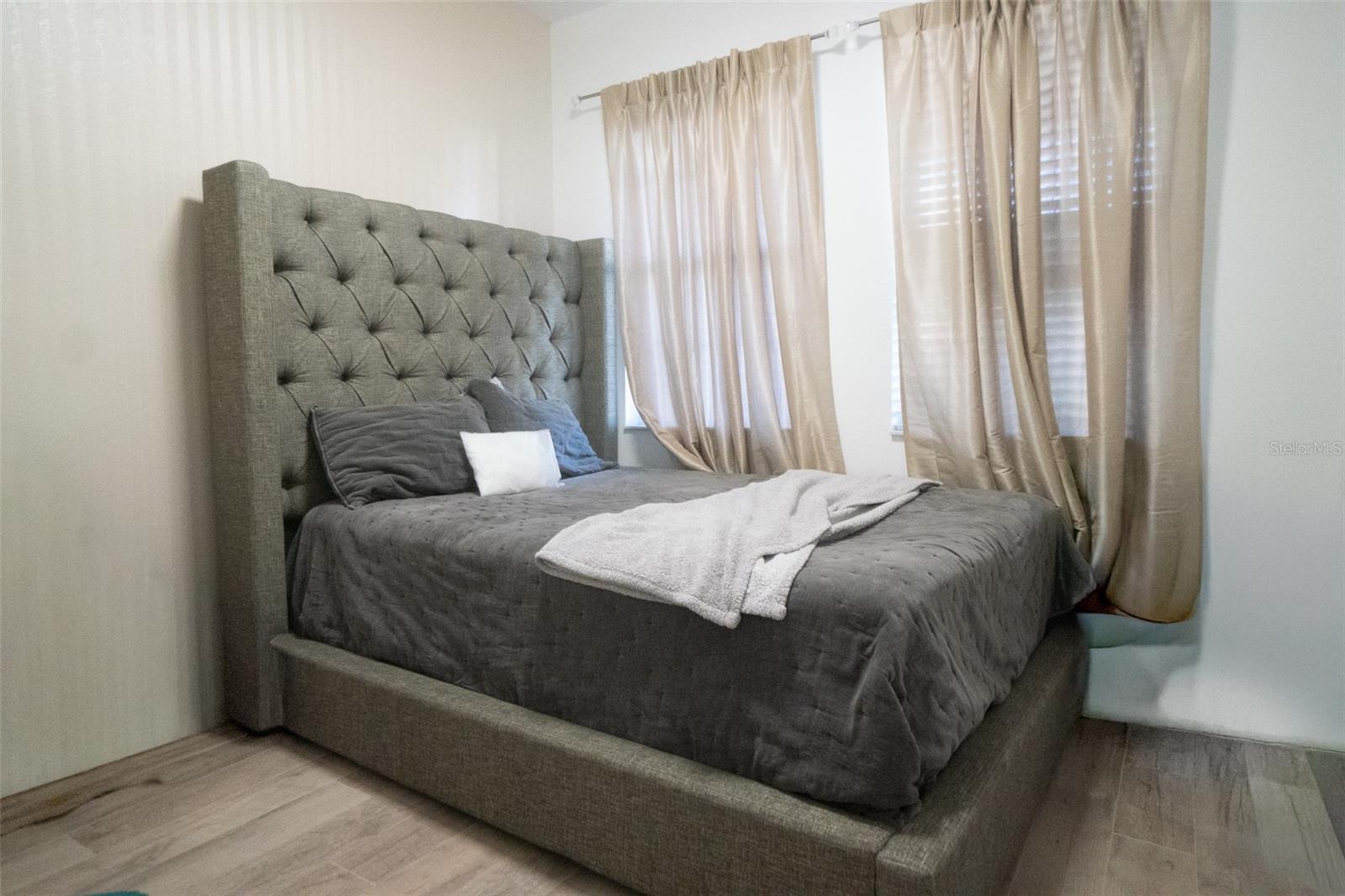 Image 7 of 17 For 7924 Edgewood Forest Drive