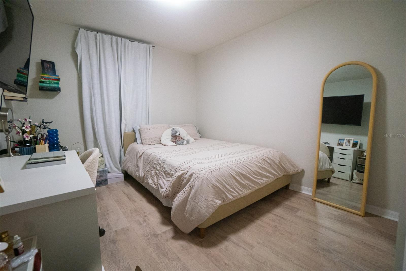 Image 9 of 17 For 7924 Edgewood Forest Drive