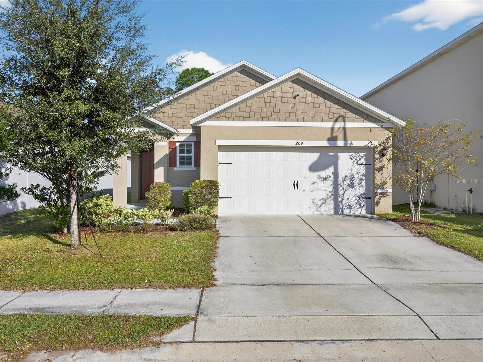Details for 209 Gina Lane, DAVENPORT, FL 33837