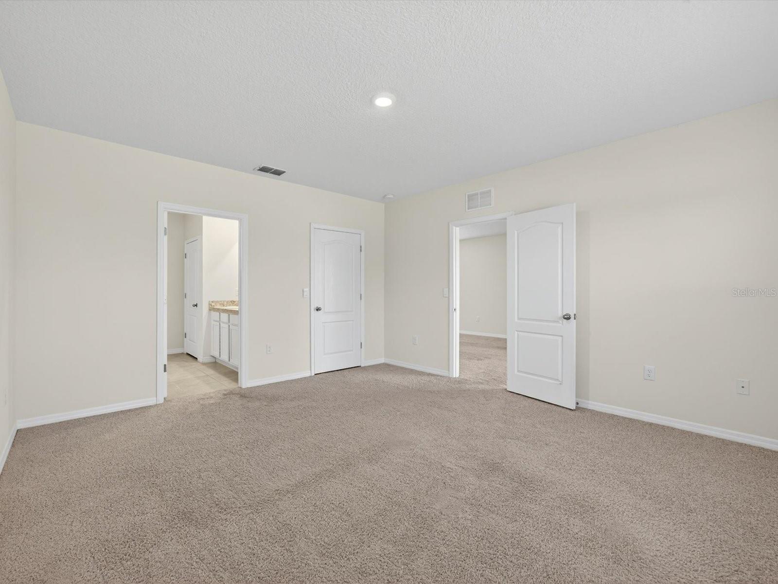 Image 18 of 37 For 209 Gina Lane