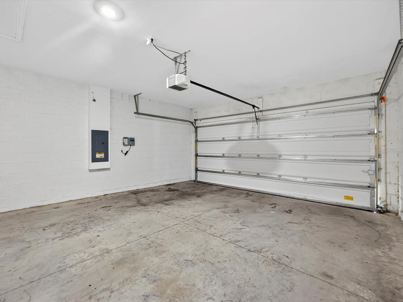 Image 29 of 37 For 209 Gina Lane