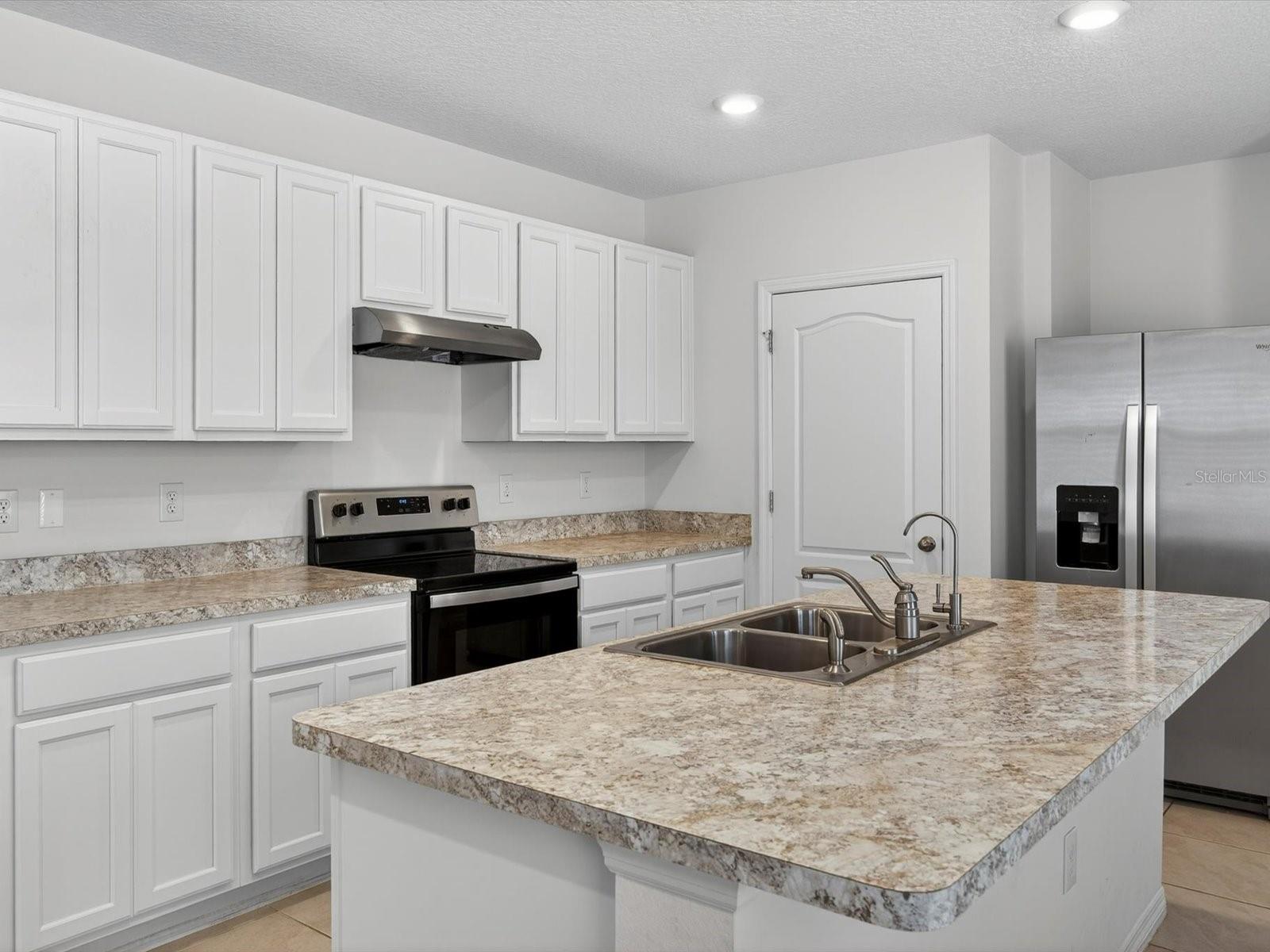 Image 6 of 37 For 209 Gina Lane