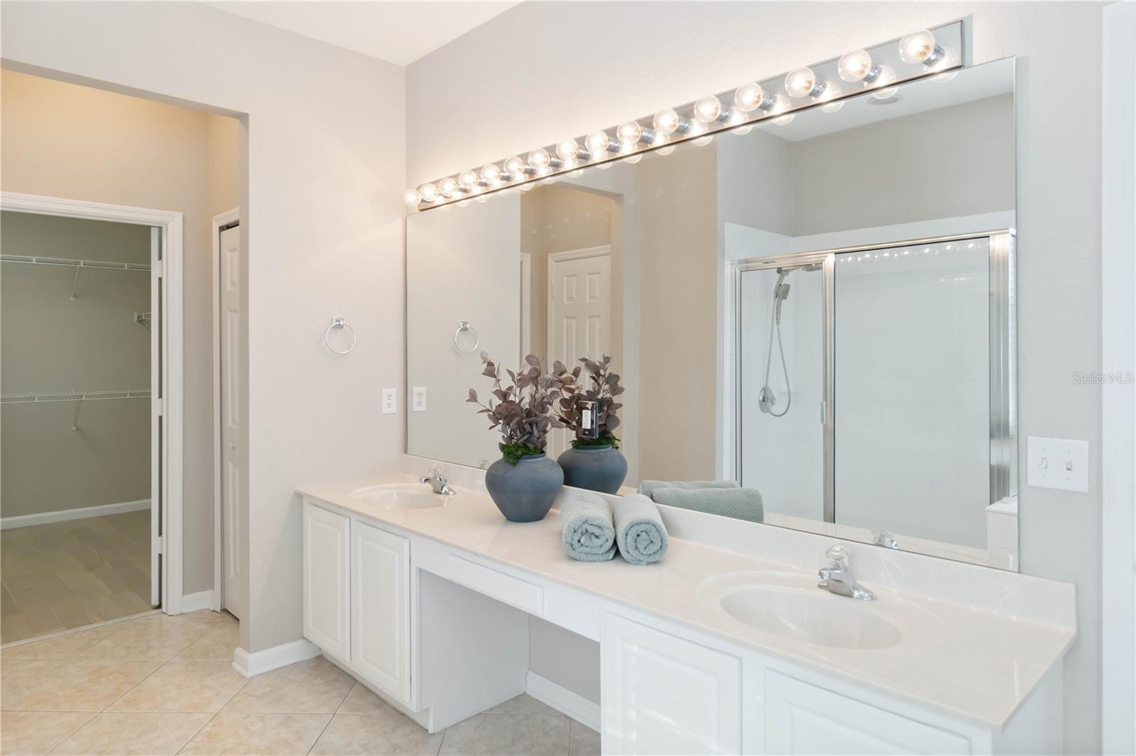 Image 29 of 54 For 13519 Bicton Lane