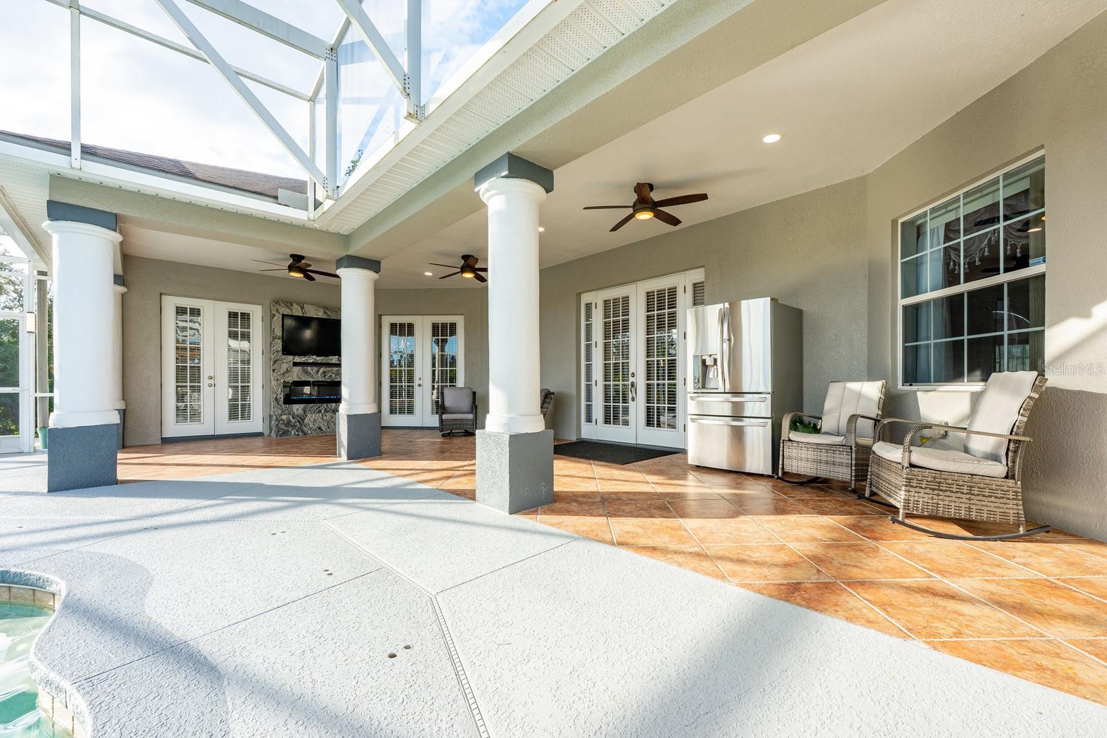 Image 30 of 45 For 18714 Northcliff Street