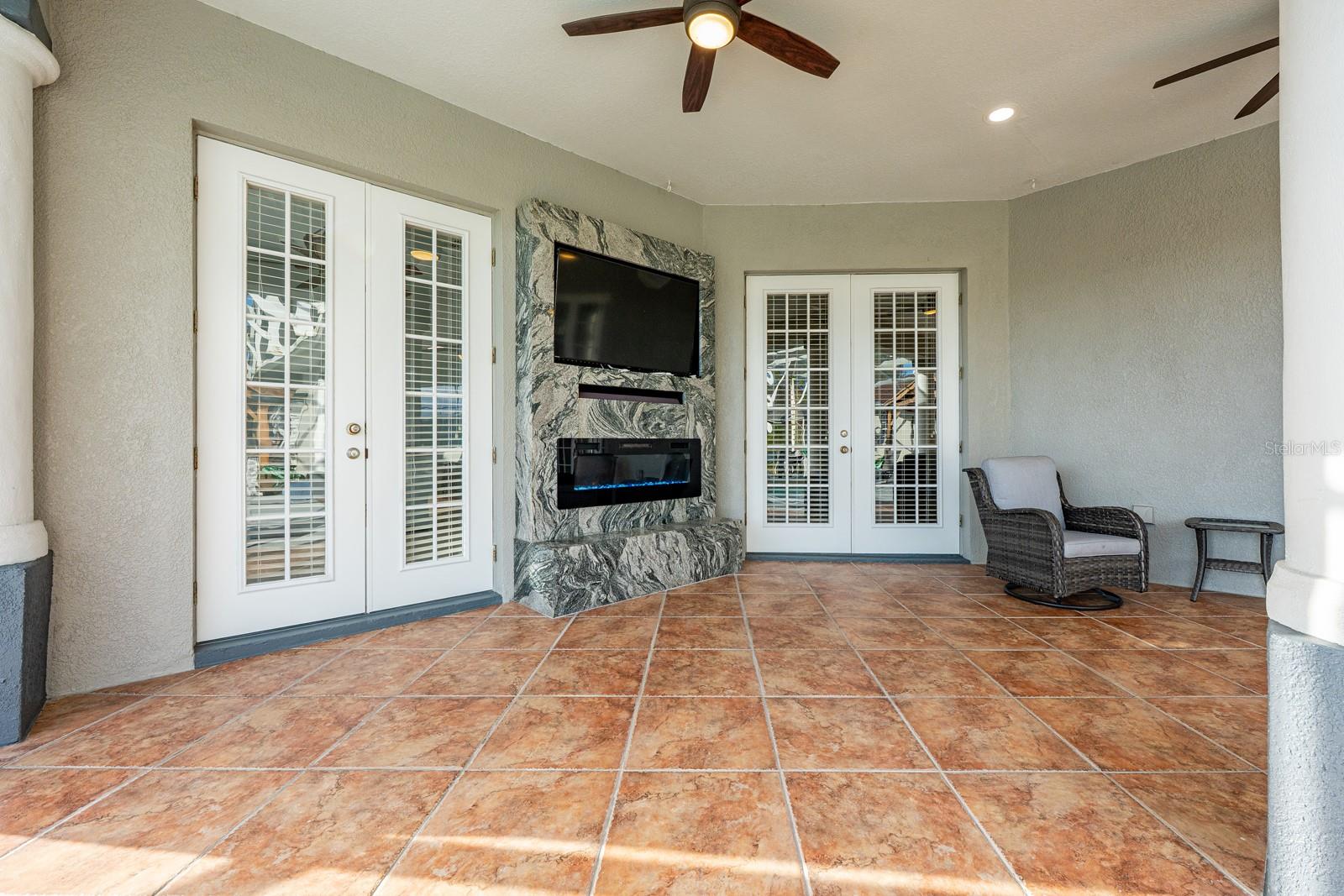 Image 31 of 45 For 18714 Northcliff Street