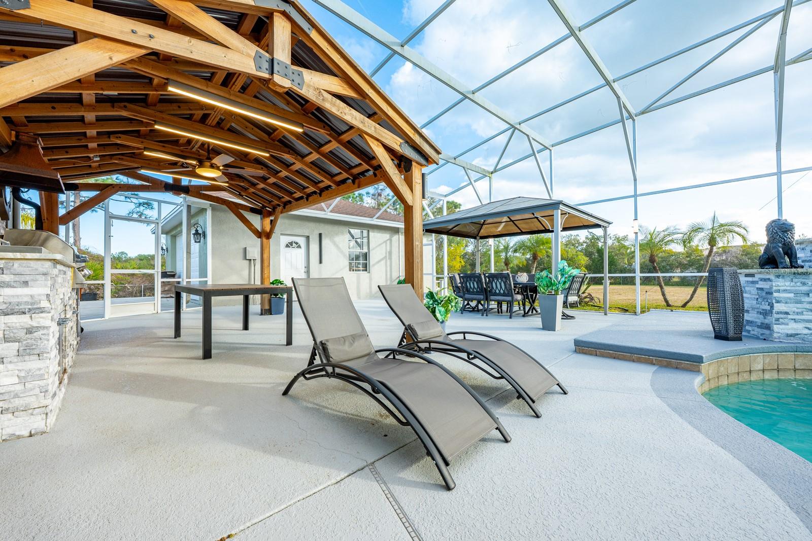 Image 34 of 45 For 18714 Northcliff Street