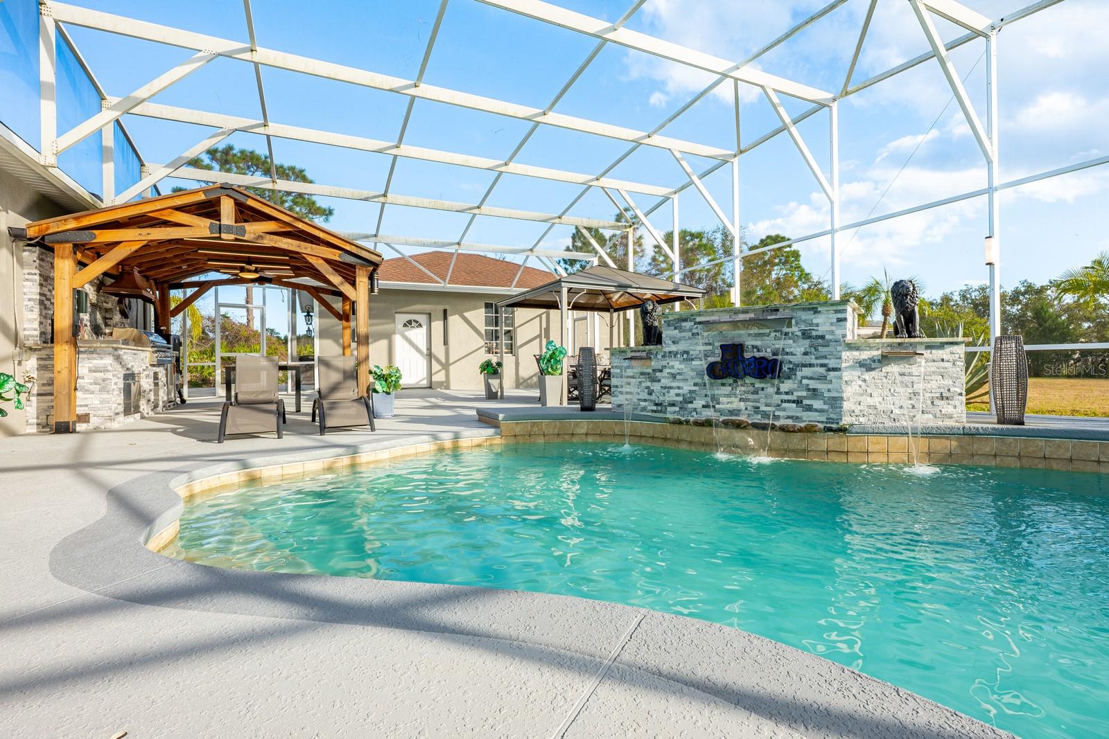 Image 36 of 45 For 18714 Northcliff Street