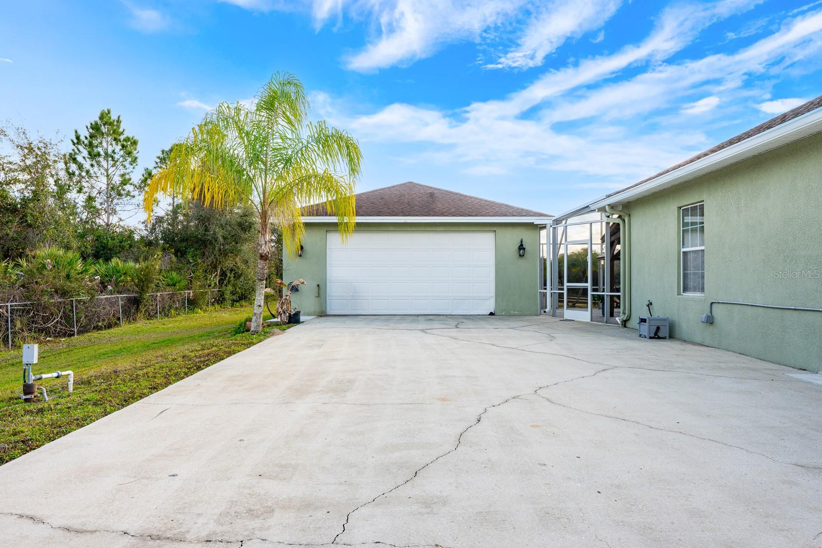 Image 40 of 45 For 18714 Northcliff Street