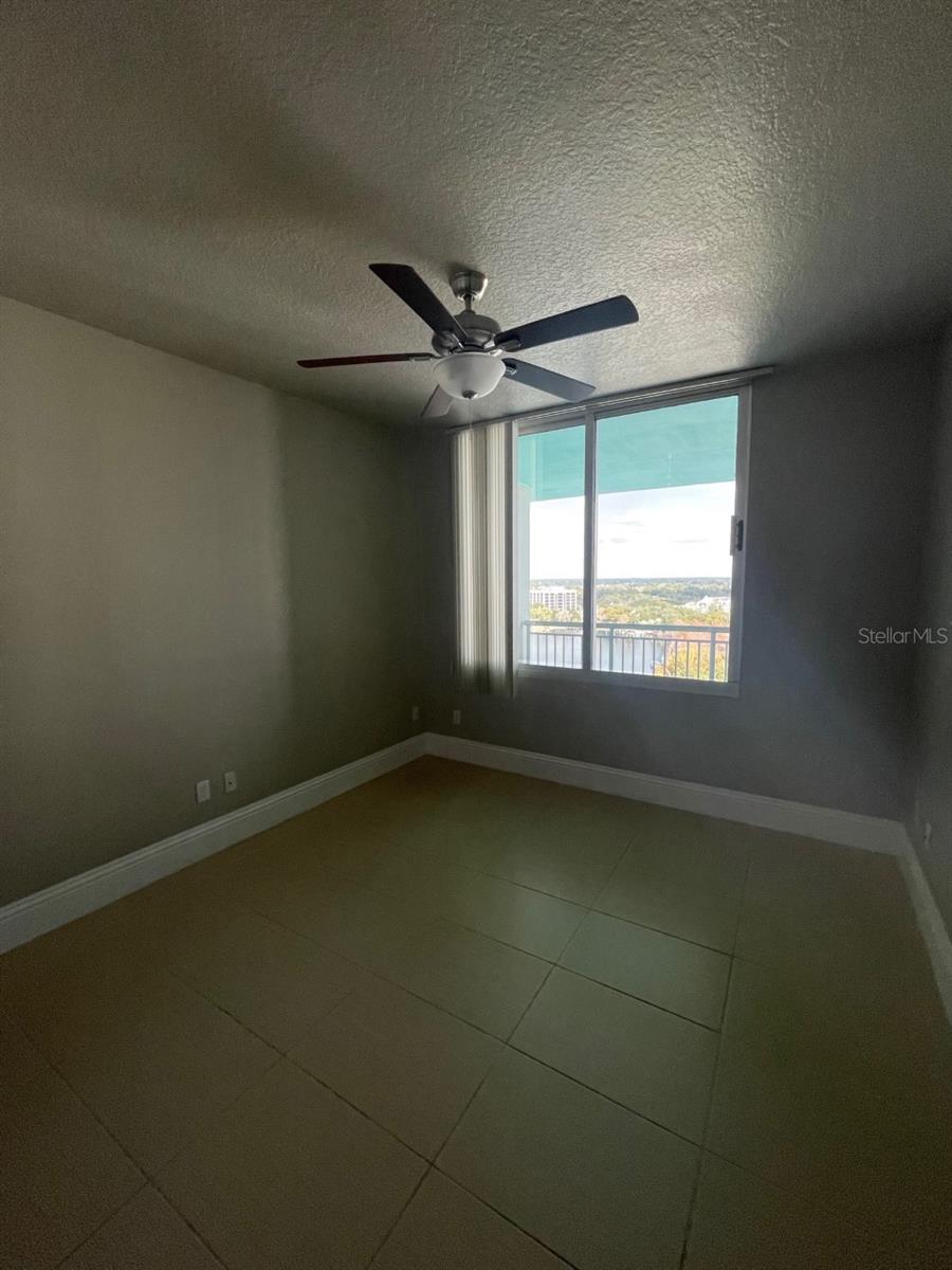 Image 7 of 13 For 322 Central Boulevard 1415