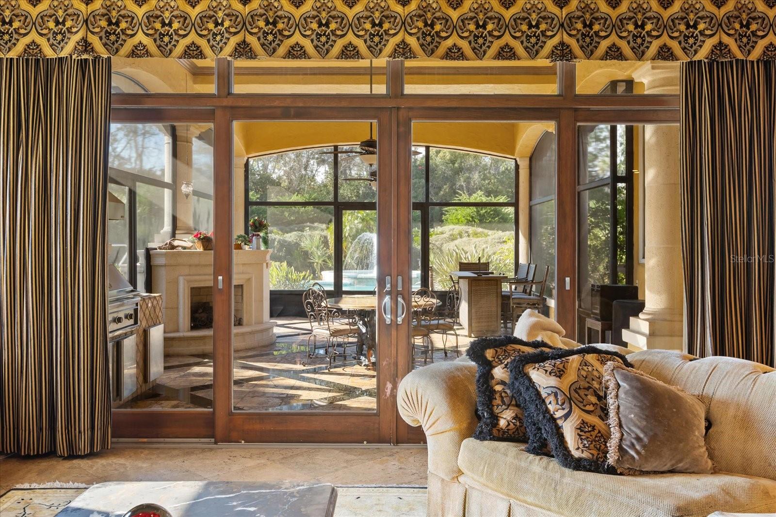 Image 18 of 87 For 2405 Alaqua Drive