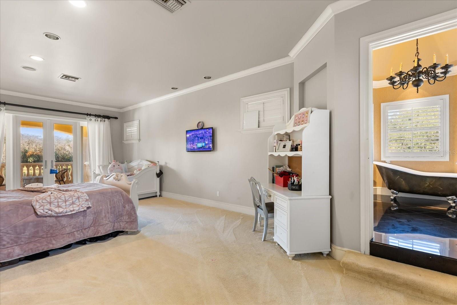 Image 45 of 87 For 2405 Alaqua Drive