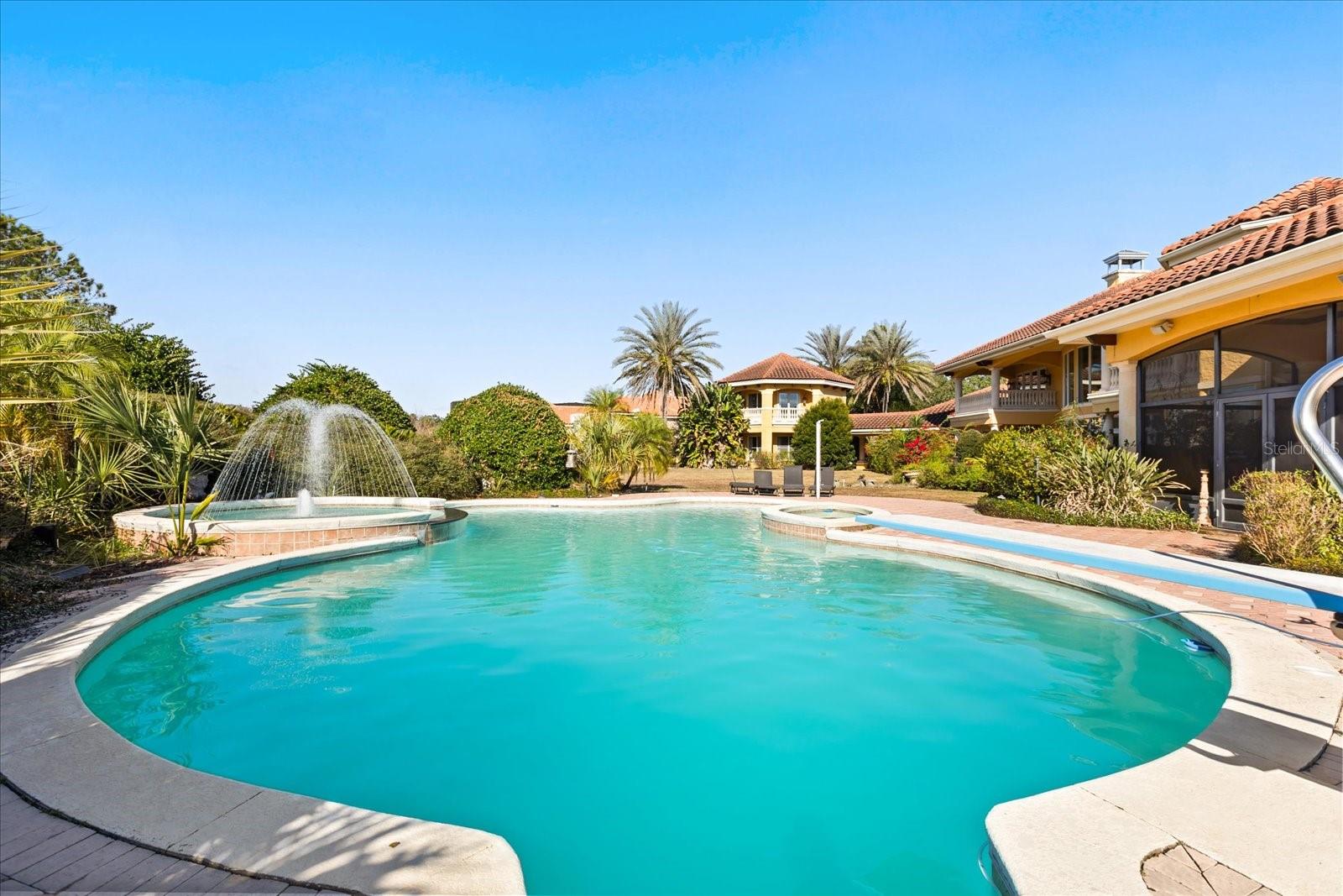 Image 71 of 87 For 2405 Alaqua Drive