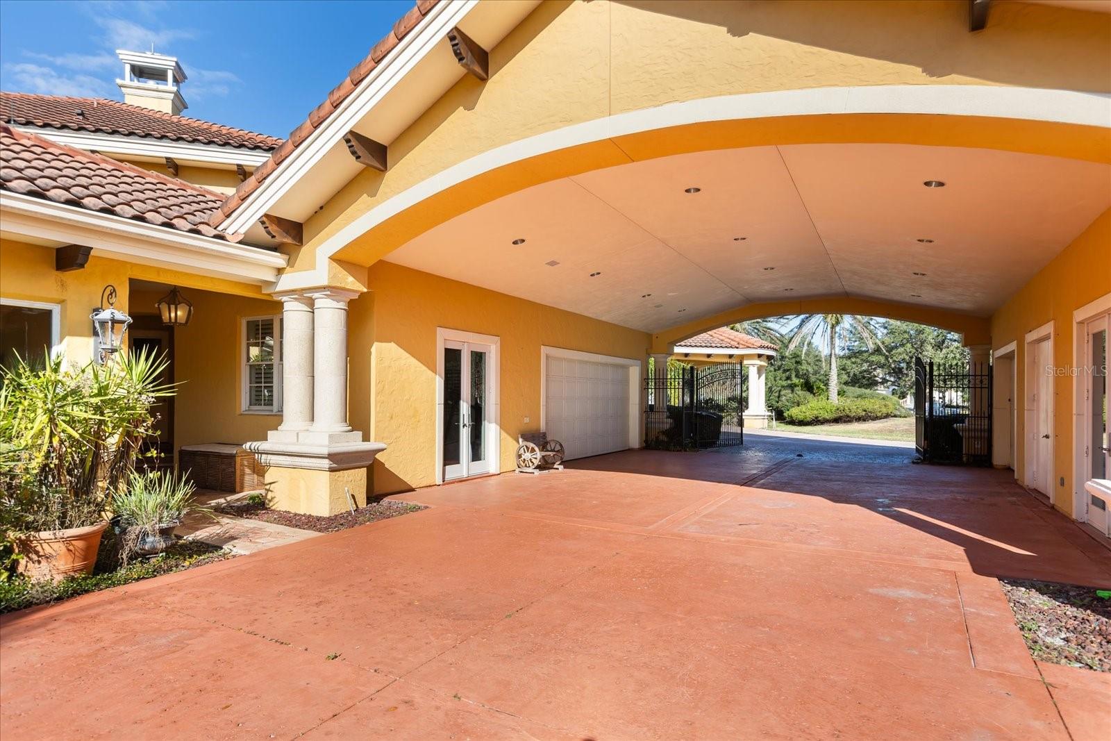 Image 76 of 87 For 2405 Alaqua Drive