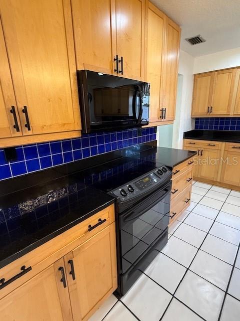 Image 26 of 32 For 2913 Abbey Court