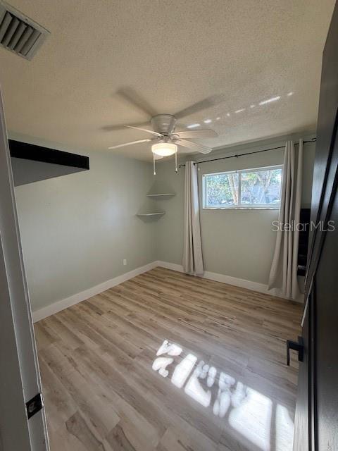 Image 5 of 32 For 2913 Abbey Court