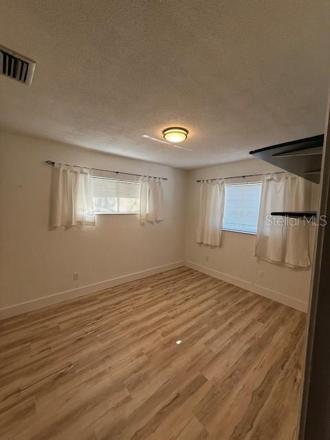 Image 7 of 32 For 2913 Abbey Court