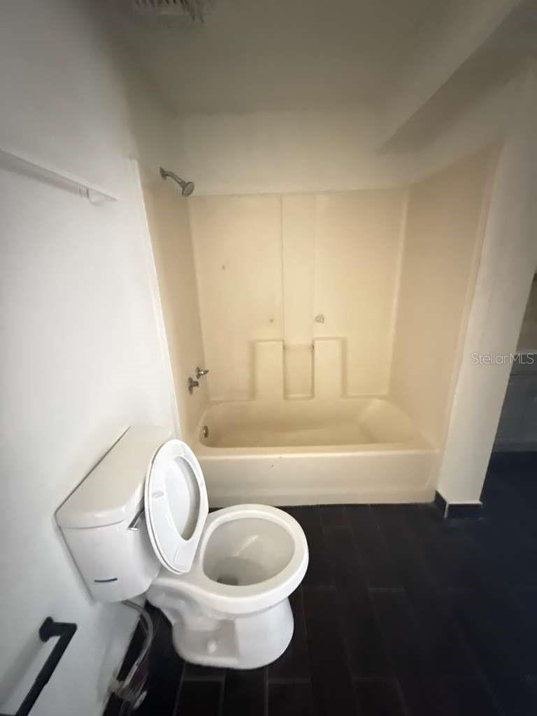 Image 19 of 25 For 408 Takoma  