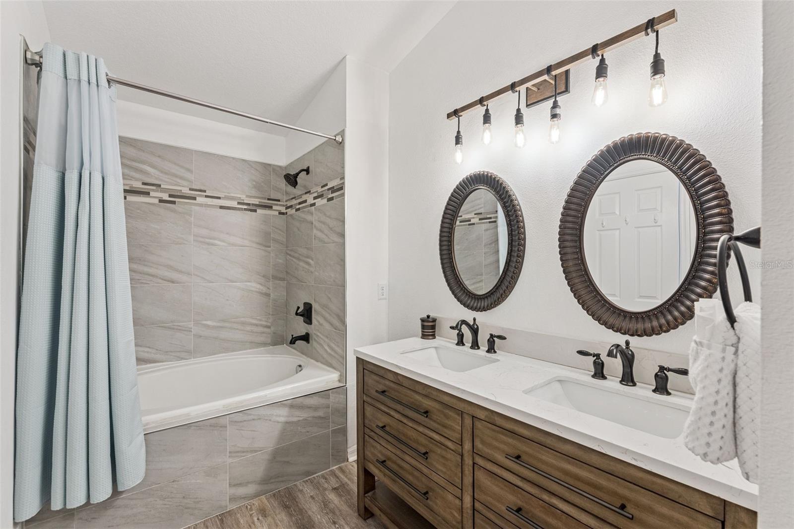 Image 16 of 45 For 12862 Langstaff Drive