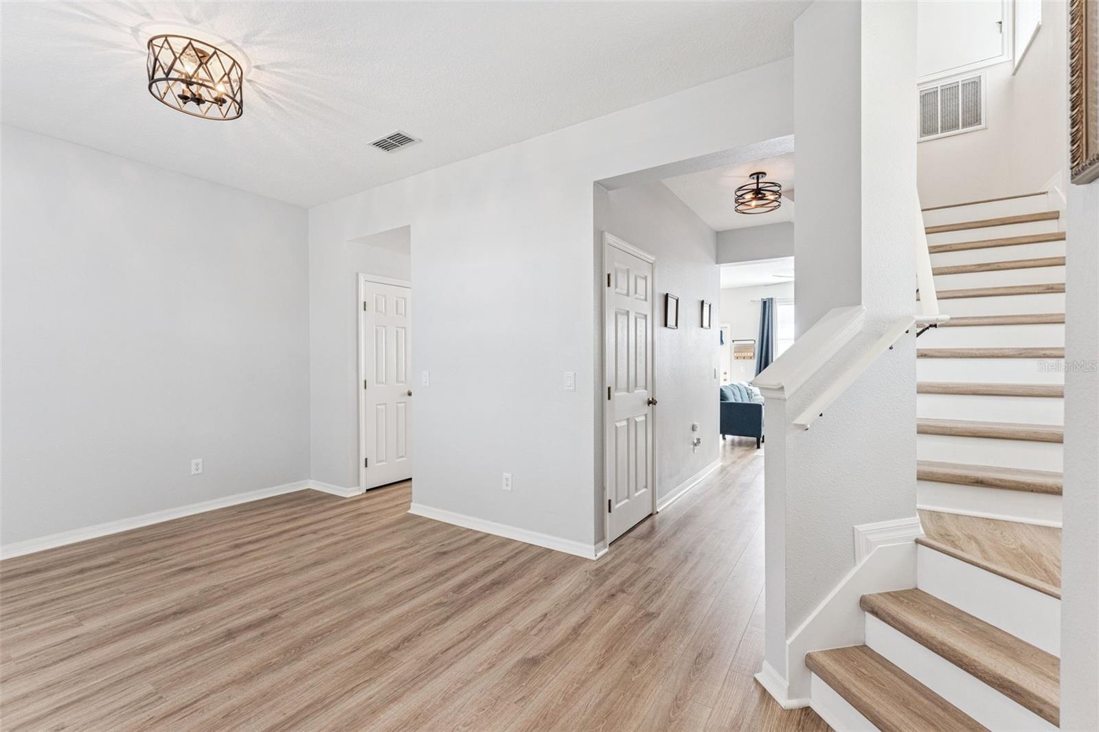 Image 5 of 45 For 12862 Langstaff Drive