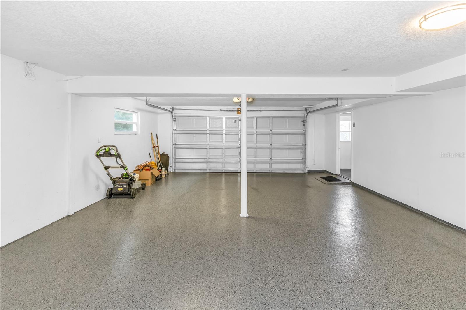 Image 30 of 41 For 8315 Village Green Road