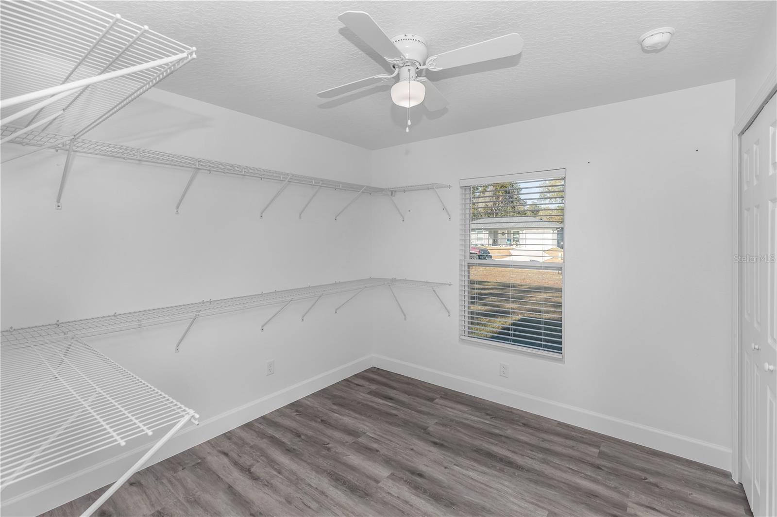 Image 14 of 25 For 340 Elm Drive