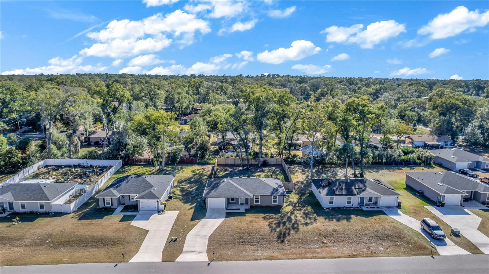 Image 22 of 25 For 340 Elm Drive