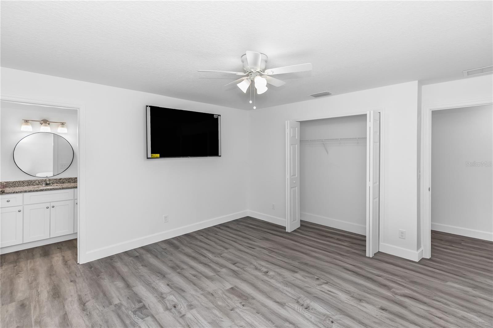 Image 9 of 25 For 340 Elm Drive