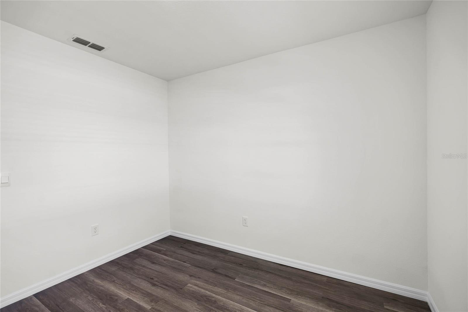 Image 20 of 28 For 1726 Hummingbird Road