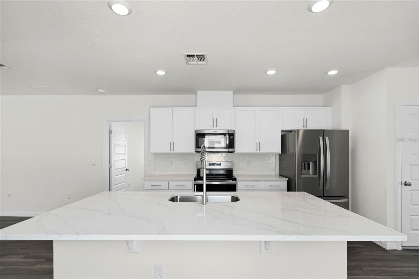 Image 6 of 28 For 1726 Hummingbird Road