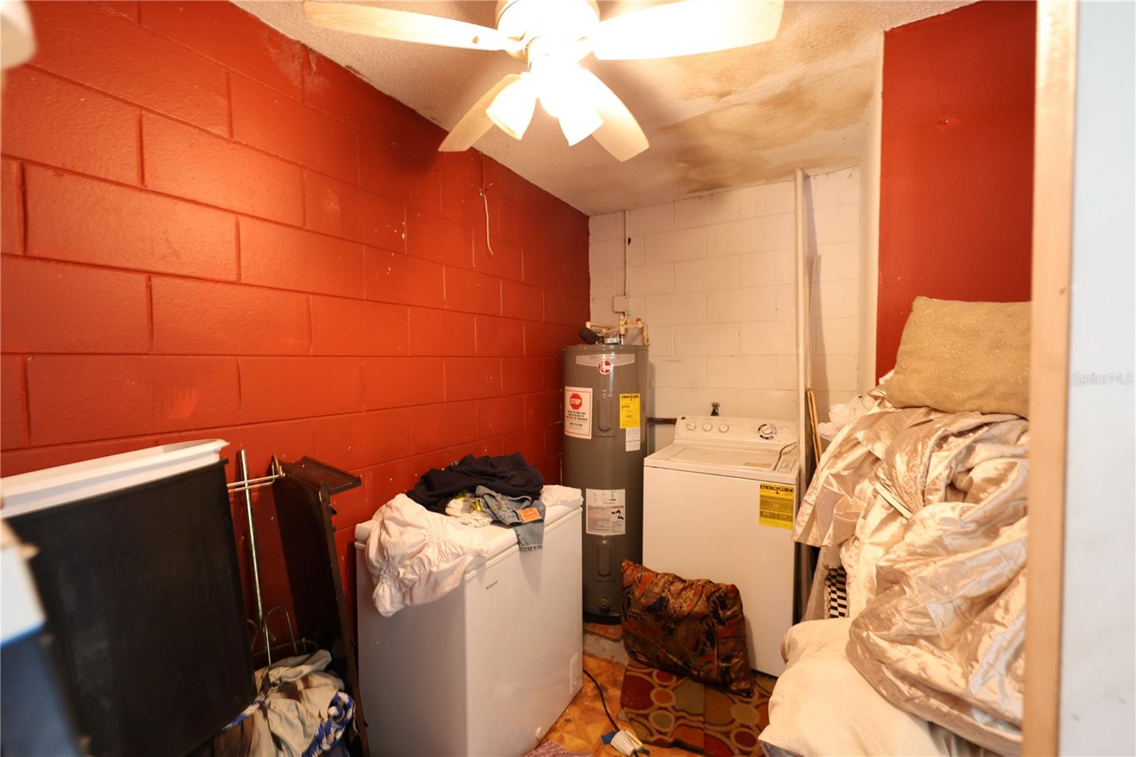 Image 14 of 17 For 2009 Summerlin Avenue