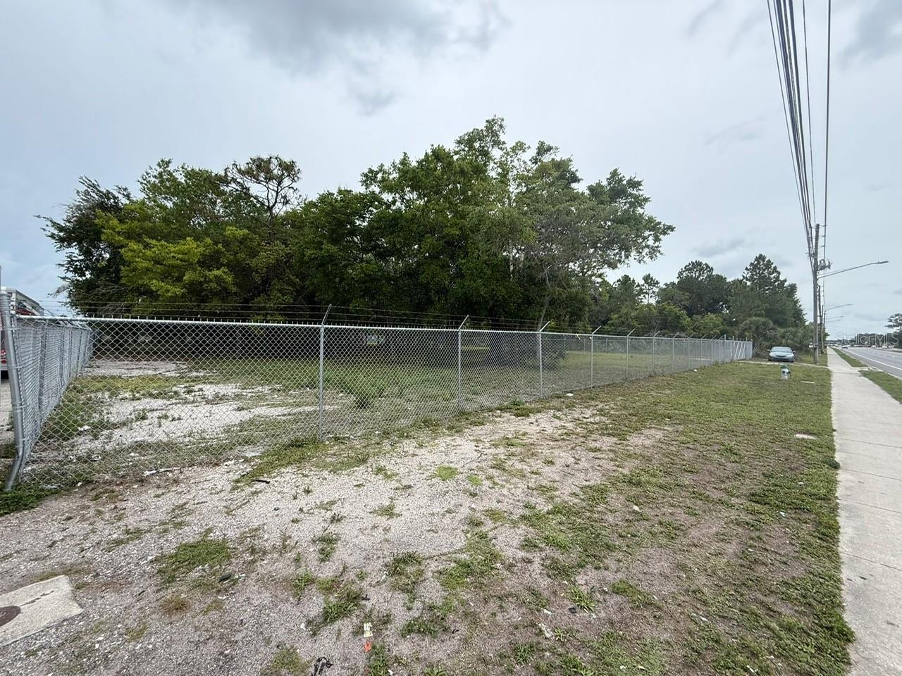 Image 2 of 5 For S Goldenrod Road