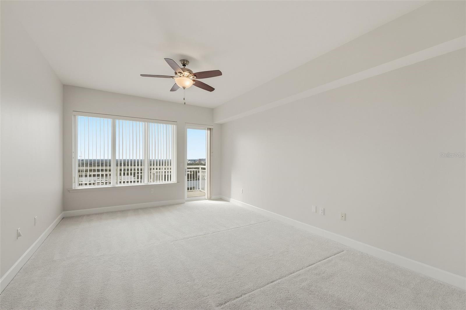 Image 25 of 41 For 100 Eola Drive 1712