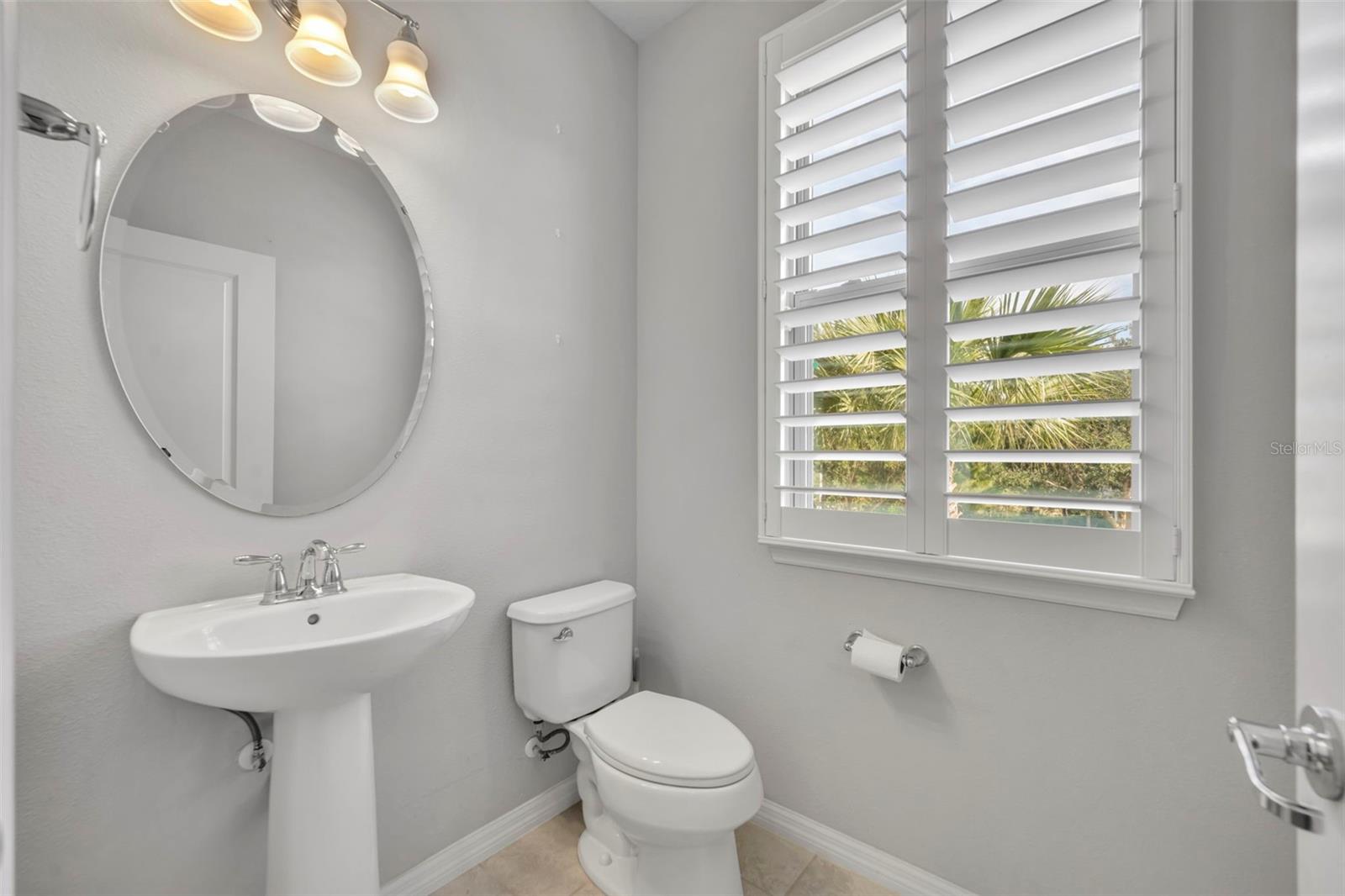 Image 16 of 29 For 529 Piazza Point