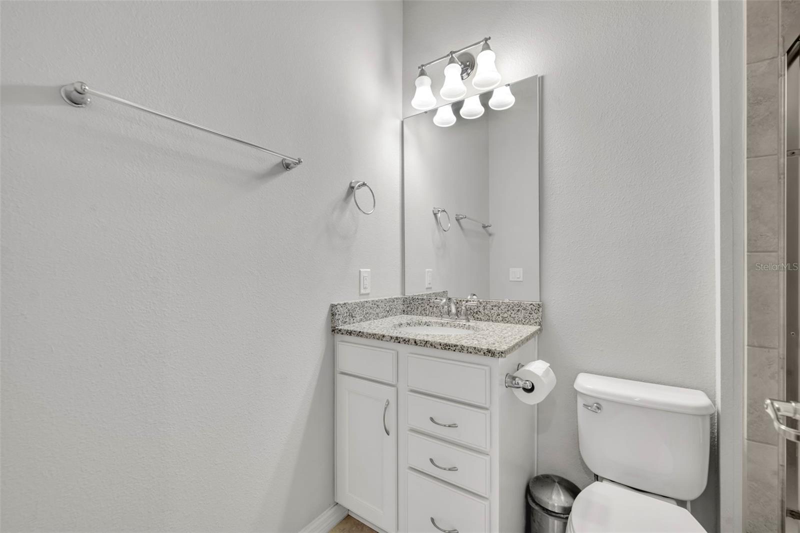 Image 18 of 29 For 529 Piazza Point