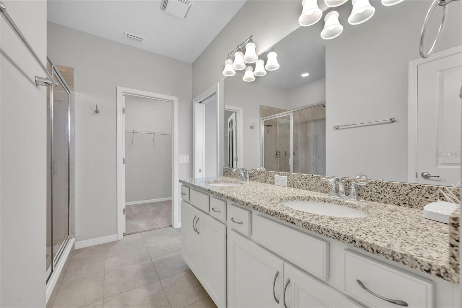 Image 22 of 29 For 529 Piazza Point