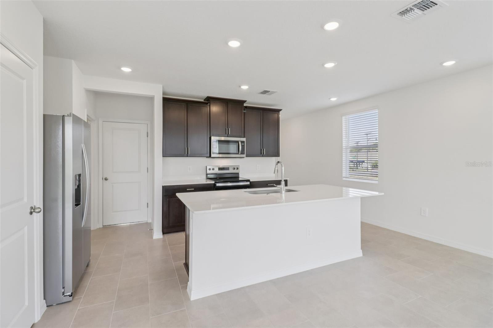 Image 13 of 32 For 701 Spartina Way