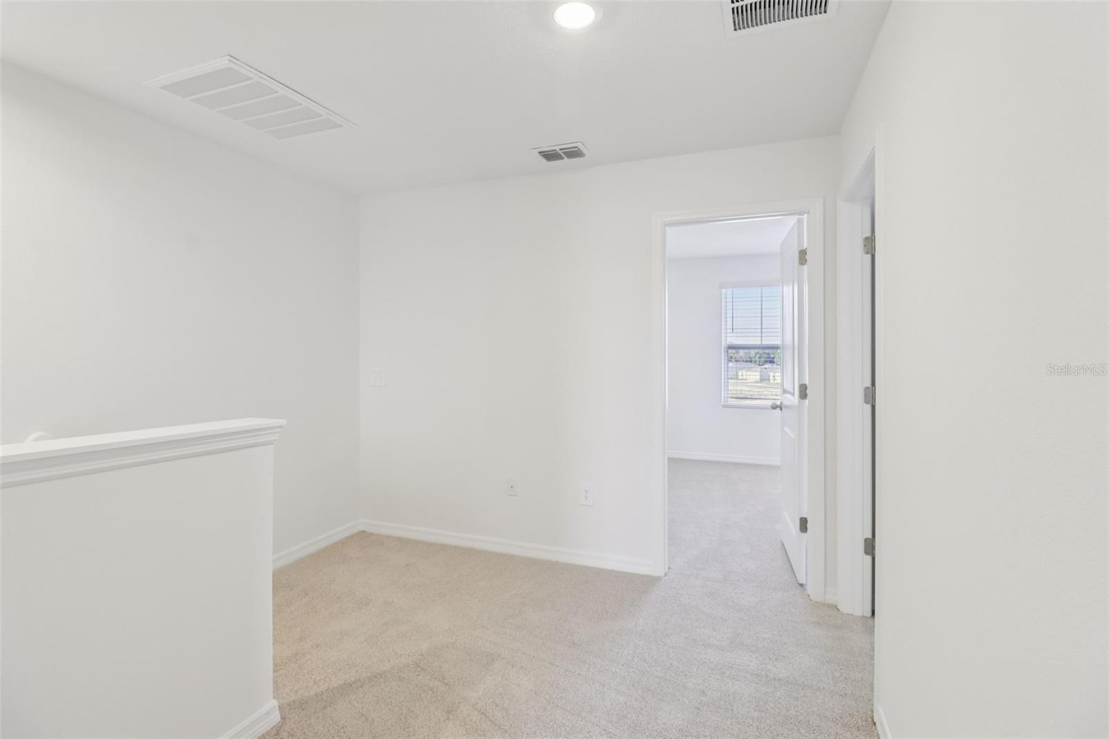 Image 16 of 32 For 701 Spartina Way