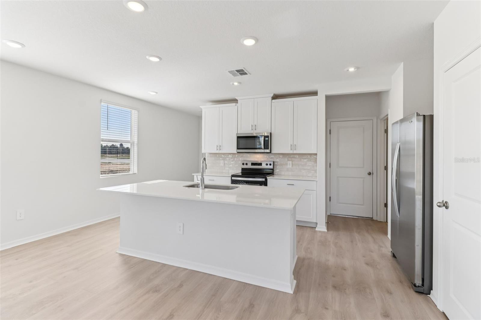 Image 10 of 32 For 721 Spartina Way