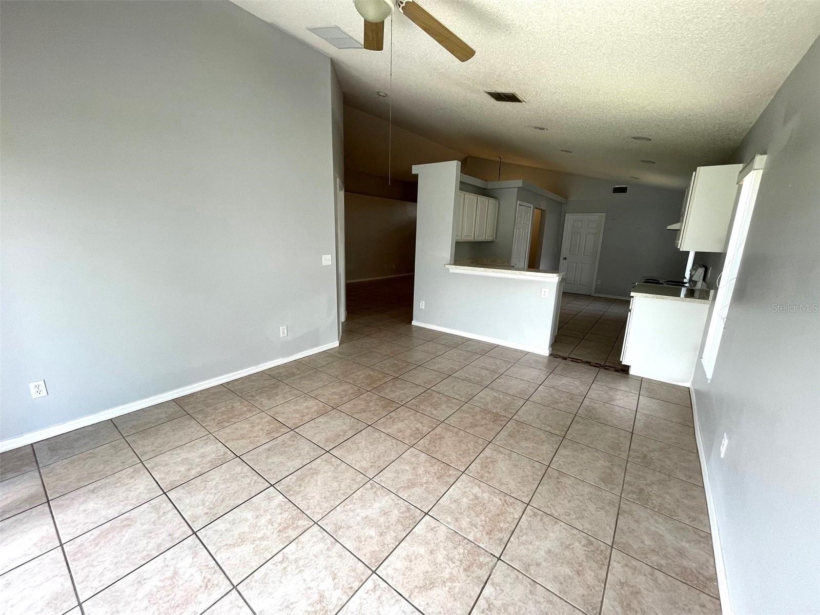 Image 3 of 24 For 407 Brayton Lane