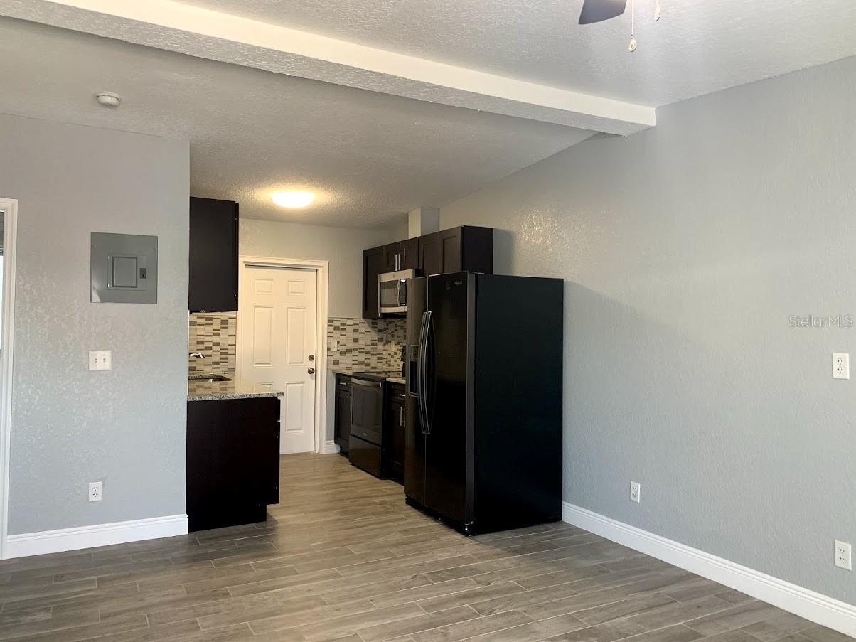 Image 2 of 9 For 415 Lancaster Road 2