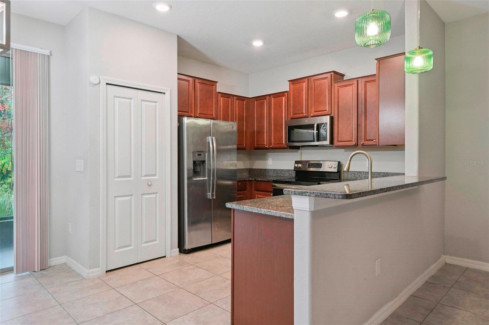 Image 10 of 25 For 9754 Pembrooke Pines Drive