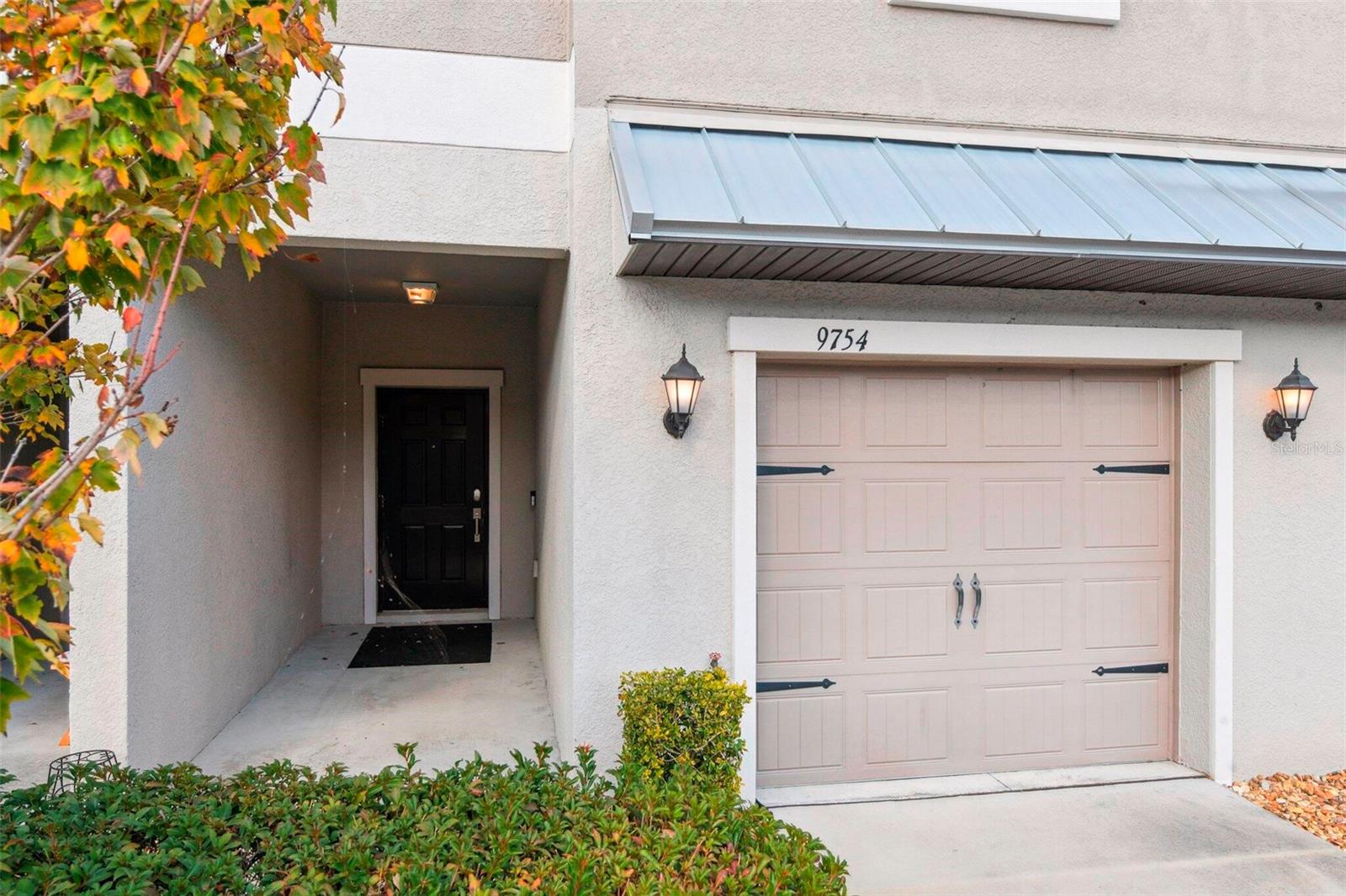 Image 3 of 25 For 9754 Pembrooke Pines Drive