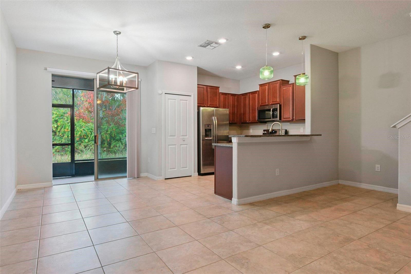 Image 6 of 25 For 9754 Pembrooke Pines Drive