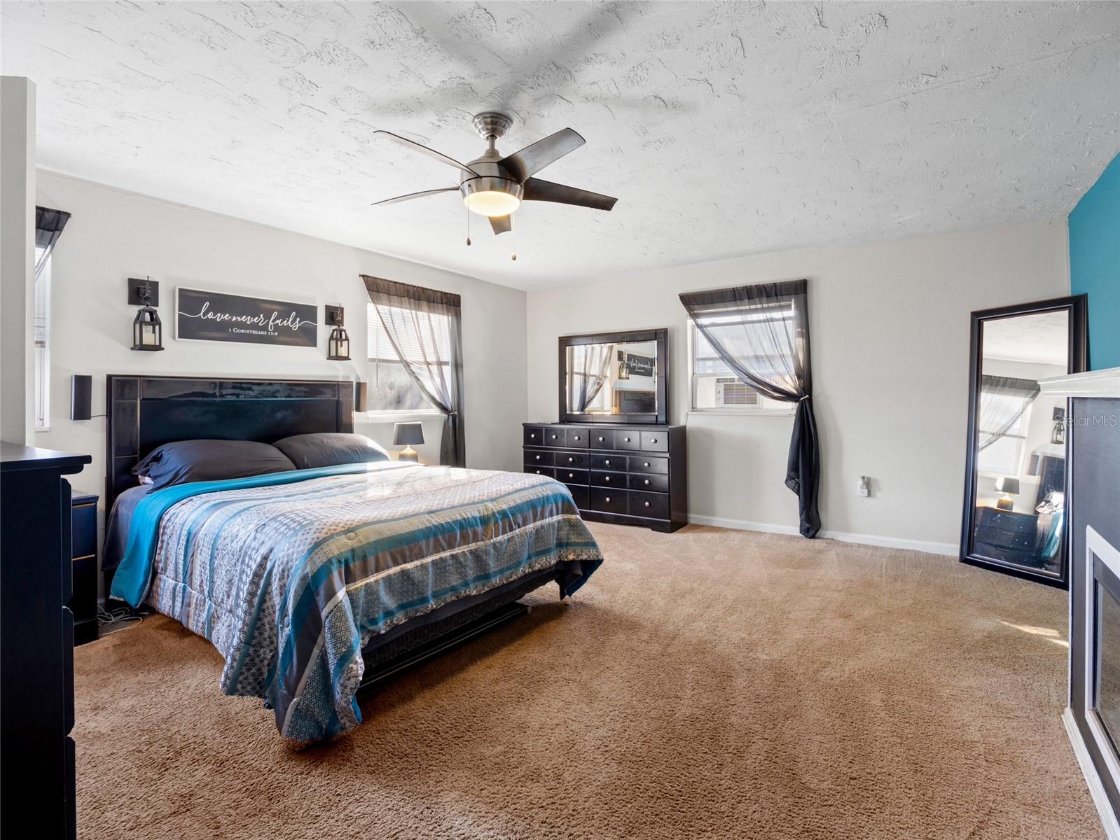 Image 11 of 36 For 1135 Crescent Drive